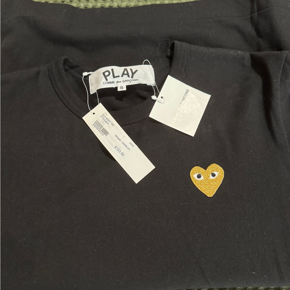 Comme des Garcons PLAY Black T-Shirt with Gold Heart